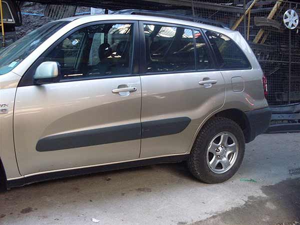 Toyota RAV4 2005 - 1 REPUESTO USADO/USADA EN DESARME