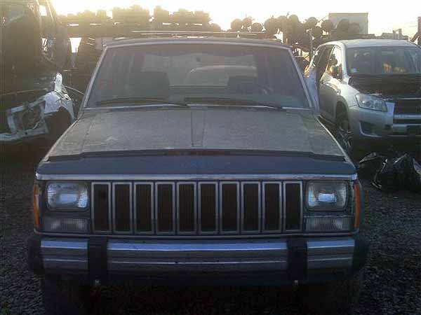 Jeep CHEROKEE 1986 - 1 REPUESTO USADO/USADA EN DESARME