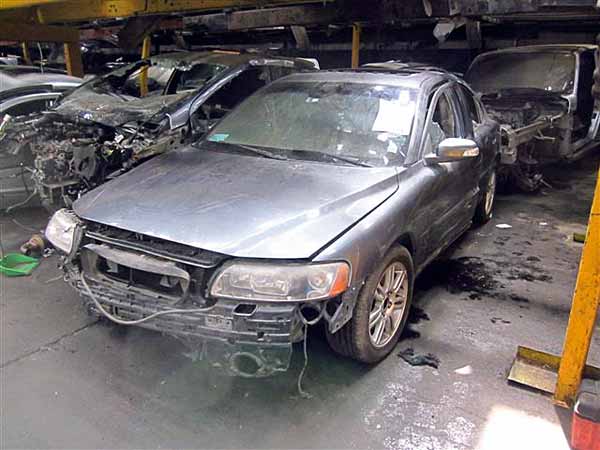 Volvo S60 2007 - 1 REPUESTO USADO/USADA EN DESARME