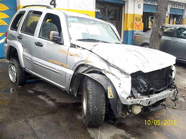 Jeep GRAND CHEROKEE 2003 - 1 REPUESTO USADO/USADA EN DESARME