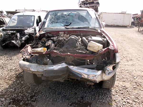 Mazda B2500 2005 - 1 REPUESTO USADO/USADA EN DESARME