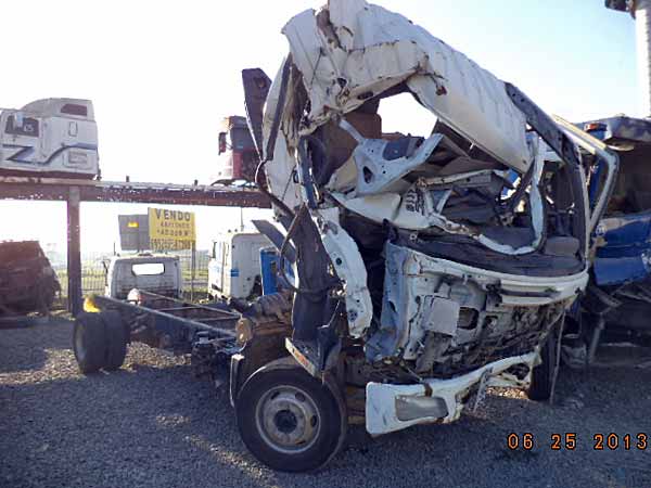 ESTANQUE DE PETROLEO Hino FC 2011  USADO EN DESARME