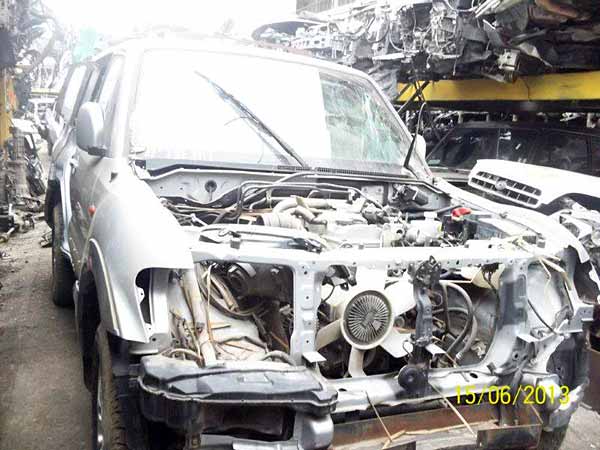  Mitsubishi MONTERO 2006    EN DESARME