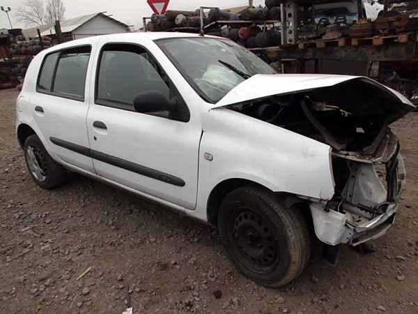 Renault CLIO 2005 - 1 REPUESTO USADO/USADA EN DESARME