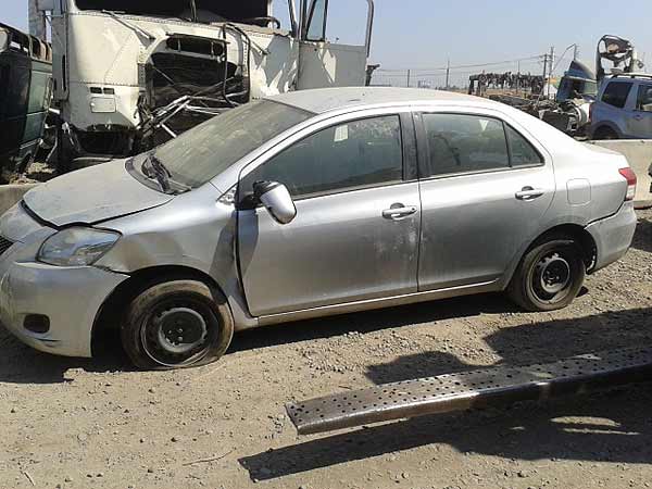 Toyota YARIS 2012 - 1 REPUESTO USADO/USADA EN DESARME