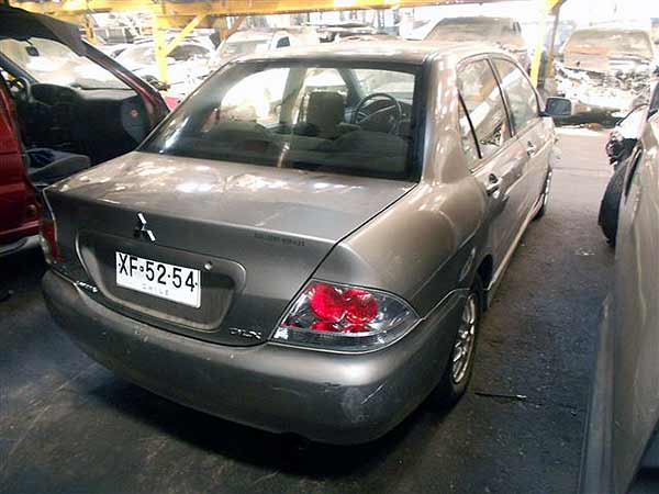  Mitsubishi LANCER 2004   EN DESARME