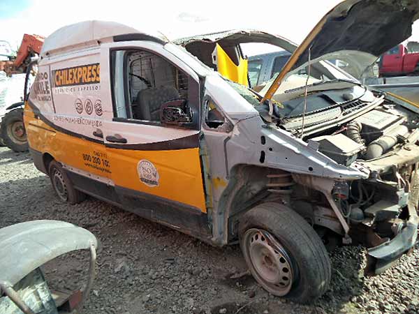 Mercedes-Benz VITO 2011 - 1 REPUESTO USADO/USADA EN DESARME