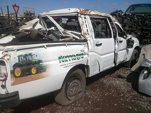 Mahindra PICK UP 2013 - 1 REPUESTO USADO/USADA EN DESARME