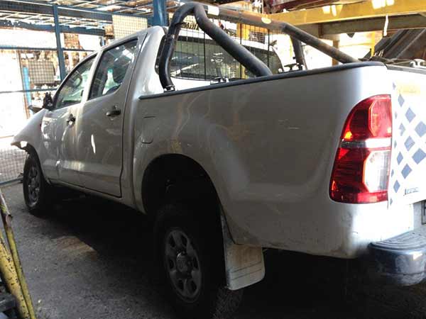 Toyota HILUX 2013 - 1 REPUESTO USADO/USADA EN DESARME