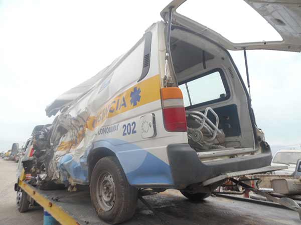 Toyota HIACE 2002 - 1 REPUESTO USADO/USADA EN DESARME