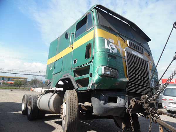 Freightliner FLA 1989 - 1 REPUESTO USADO/USADA EN DESARME