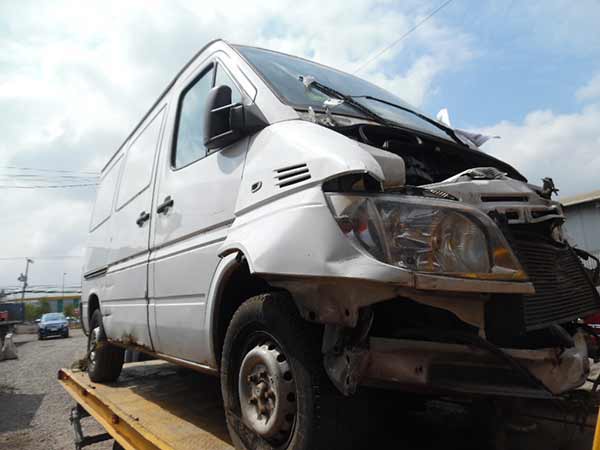 MOTOR DE PARTIDA Mercedes-Benz Sprinter 2007  USADO EN DESARME