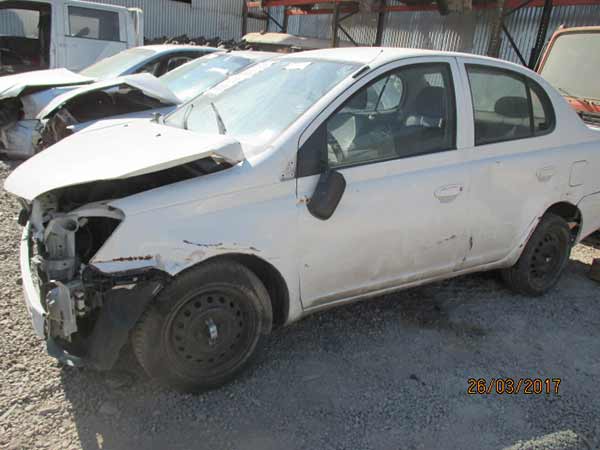 Toyota YARIS 2004 - 1 REPUESTO USADO/USADA EN DESARME