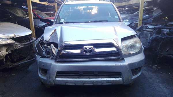 Toyota 4RUNNER 2006 - 1 REPUESTO USADO/USADA EN DESARME