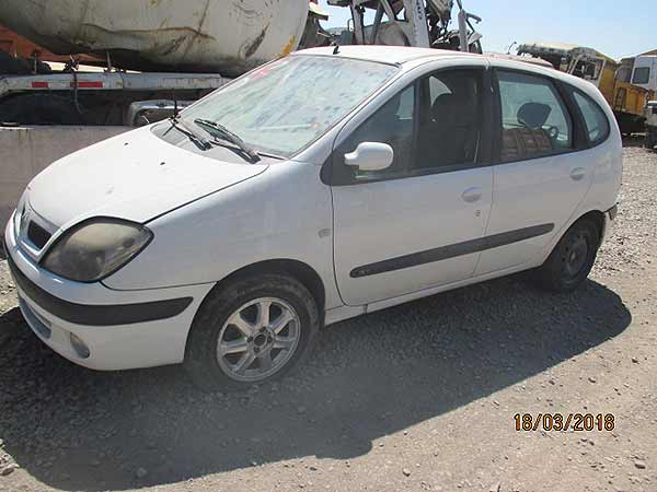 Renault SCENIC 2005 - 1 REPUESTO USADO/USADA EN DESARME