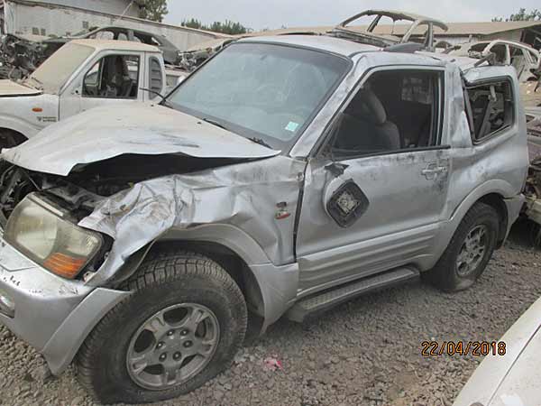  Mitsubishi MONTERO 2002   EN DESARME