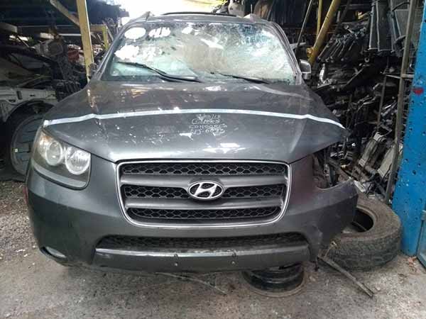 Hyundai SANTA FE 2006 - 1 REPUESTO USADO/USADA EN DESARME