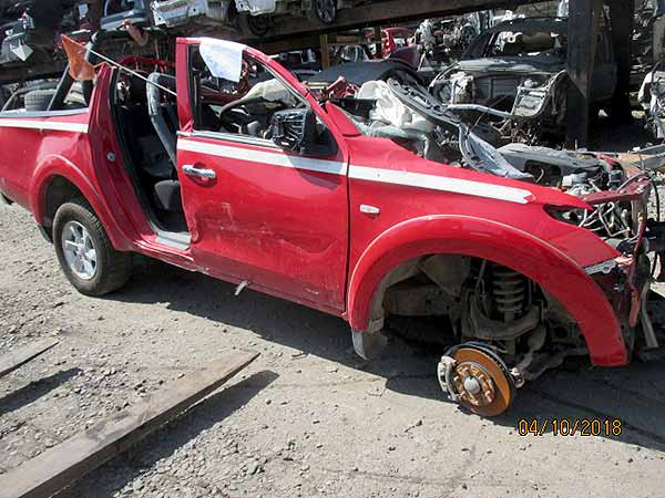 Estanque de petroleo Mitsubishi L200  USADO