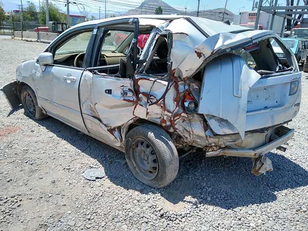 TAPA MALETA Suzuki AERIO 2006  USADO EN DESARME