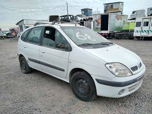 Renault SCENIC 2005 - 1 REPUESTO USADO/USADA EN DESARME