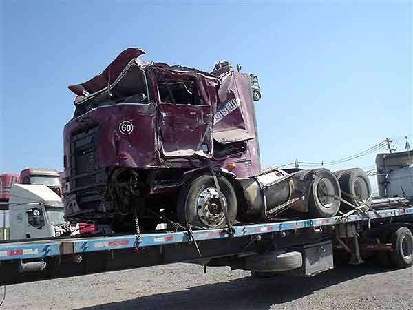 TABLERO International 9800 2005  USADO  EN DESARME