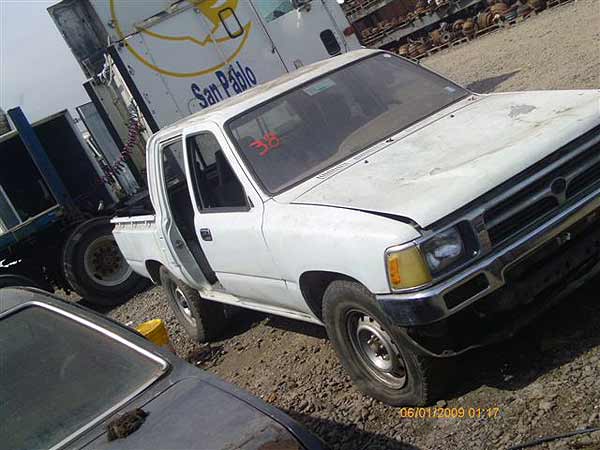  Toyota HILUX 1995    EN DESARME