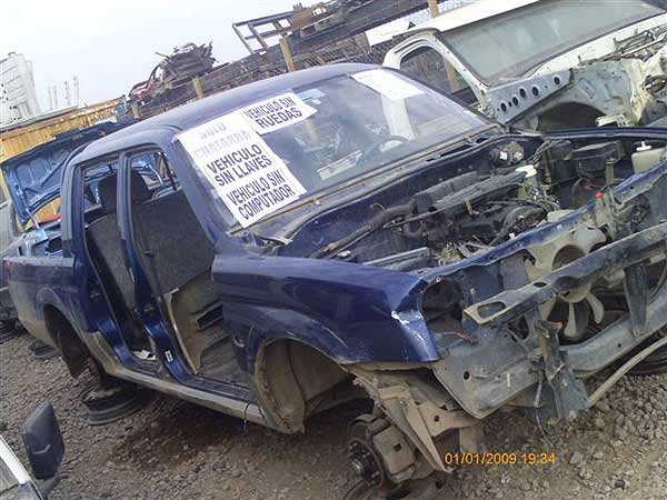  Mitsubishi L200 2001    EN DESARME