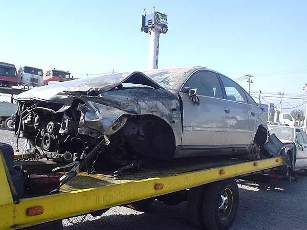 HOMOCINéTICA Audi A6 2003  USADA  EN DESARME