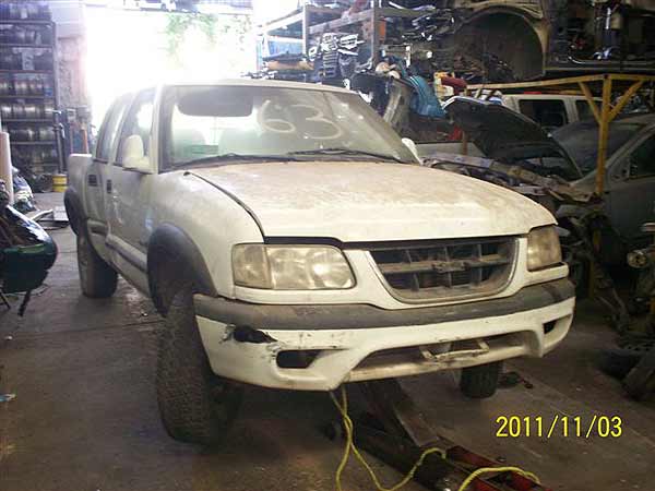  Chevrolet Apache 2000    EN DESARME