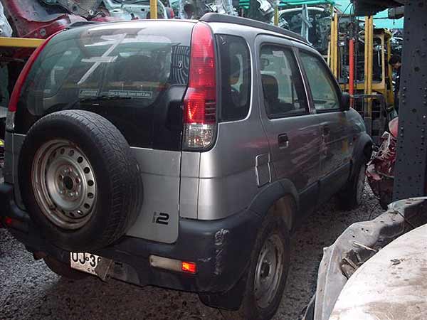  Daihatsu TERIOS 2000    EN DESARME