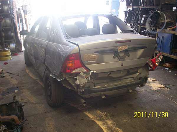  Ford FOCUS 2006    EN DESARME