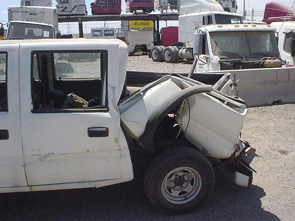  Chevrolet LUV 2000    EN DESARME