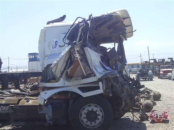 CIGUEñAL International 9800 2009  USADO  EN DESARME