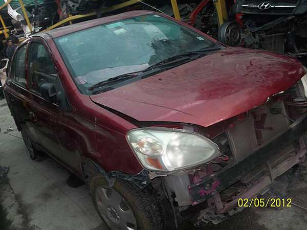  Toyota YARIS 2006    EN DESARME