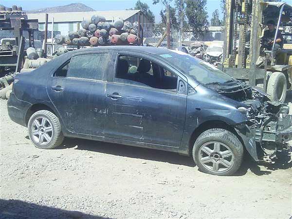  Toyota YARIS 2011    EN DESARME