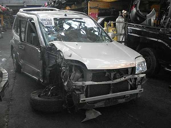  Nissan XTRAIL 2004    EN DESARME