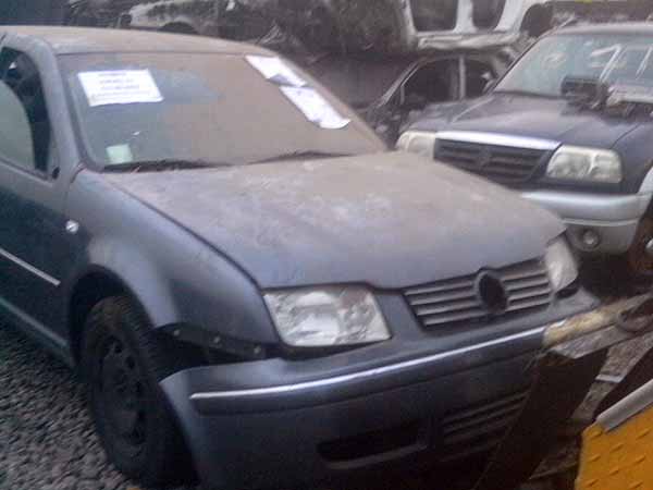  Volkswagen BORA 2005    EN DESARME