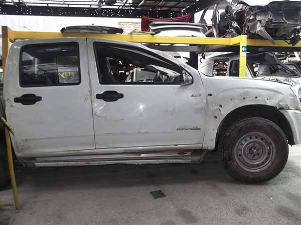  Chevrolet LUV 2011    EN DESARME