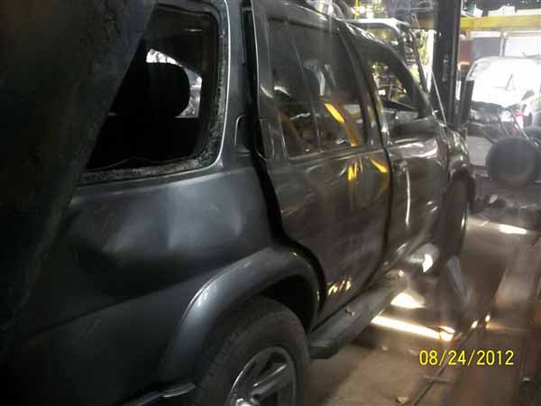  Nissan PATHFINDER 2005    EN DESARME