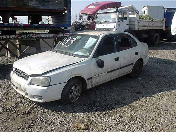  Hyundai ACCENT 2002    EN DESARME