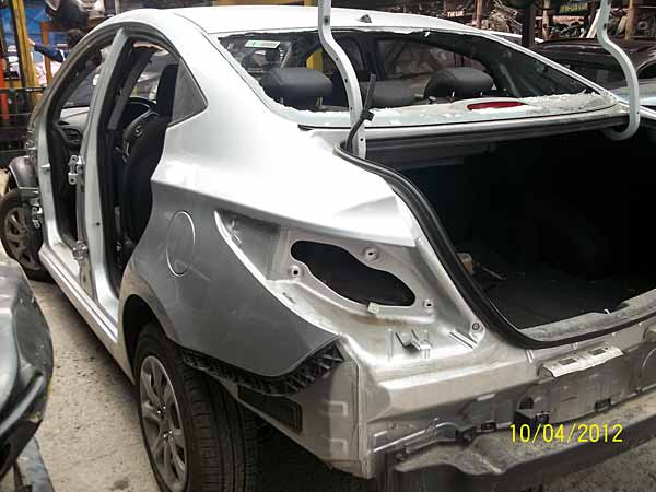  Hyundai ACCENT 2012    EN DESARME