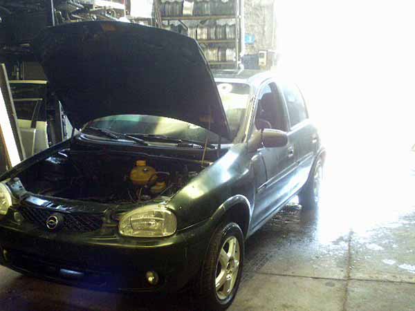  Chevrolet CORSA 2002    EN DESARME