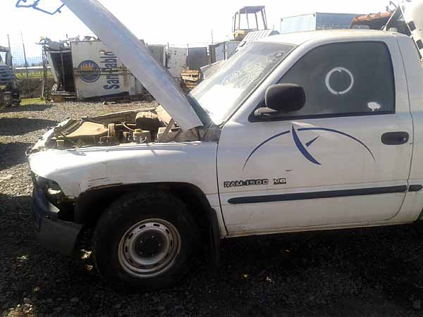 TAPABARRO Dodge RAM 2001  USADO  EN DESARME