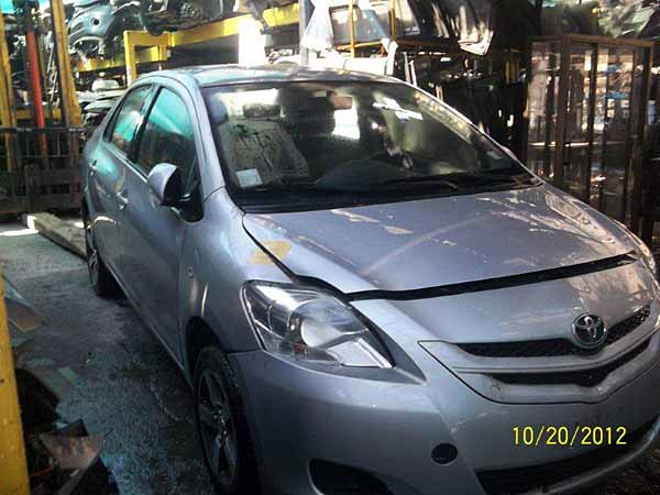  Toyota YARIS 2006    EN DESARME