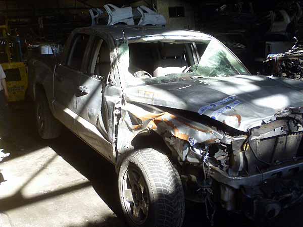 LLANTA Dodge DAKOTA  2006  USADA  EN DESARME