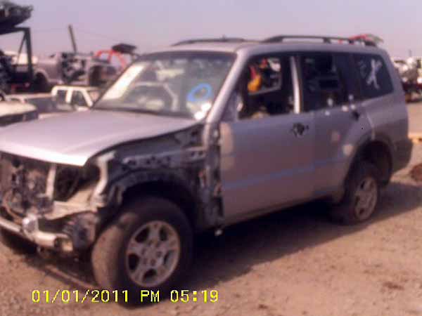  Mitsubishi MONTERO 2002    EN DESARME