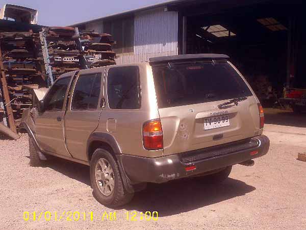  Nissan PATHFINDER 2000    EN DESARME