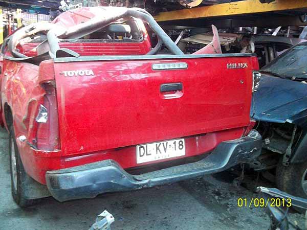  Toyota HILUX 2012    EN DESARME