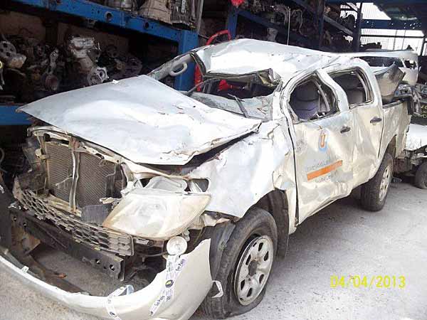  Toyota HILUX     EN DESARME