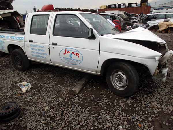  Nissan D21 2005    EN DESARME